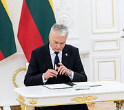 Lietuvos ir Ukrainos Prezidentų bendro parei&scaron;kimo pasira&scaron;ymas