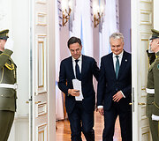 Markas Rutte, Gitanas Nausėda