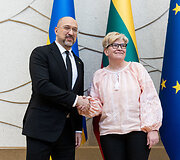 Denysas &Scaron;myhalis, Ingrida &Scaron;imonytė