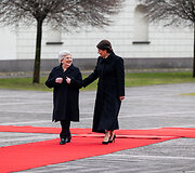 Miriam Vella, Diana Nausėdienė