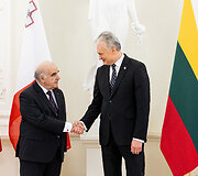 George Vella, Gitanas Nausėda