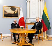 George Vella, Gitanas Nausėda
