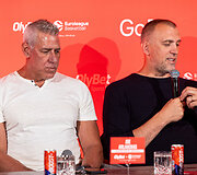 Joe Arlauckas, Nikola Vujčičius