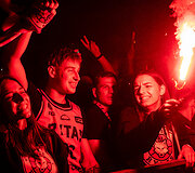 Vilniaus &bdquo;Rytas&ldquo; su fanais &scaron;venčia i&scaron;kovojus LKL čempionų titulą