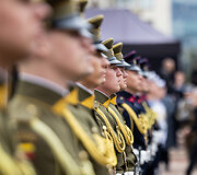 Valstybės vėliavos pakėlimo ceremonija Gedulo ir vilties bei Okupacijos ir genocido dienos proga