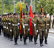 Valstybės vėliavos pakėlimo ceremonija Gedulo ir vilties bei Okupacijos ir genocido dienos proga