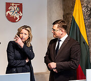 Kajsa Ollongren, Laurynas Kasčiūnas