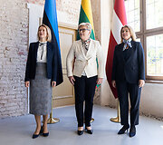Kaja Kalas, Ingrida &Scaron;imonytė, Evika Silina
