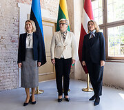 Kaja Kalas, Ingrida &Scaron;imonytė, Evika Silina