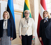 Kaja Kalas, Ingrida &Scaron;imonytė, Evika Silina