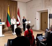 Kaja Kalas, Ingrida &Scaron;imonytė, Evika Silina