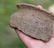 Verkių dvarvietėje pristatomas archeologinis atradimas &ndash; aptikti XIII&ndash;XIV amžių kapai