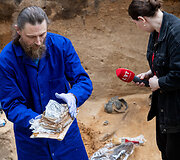 Verkių dvarvietėje pristatomas archeologinis atradimas &ndash; aptikti XIII&ndash;XIV amžių kapai