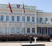 Dainų &scaron;ventės vėliavos pakėlimo ceremonija