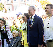 Gitanas Nausėda, Simonas Kairys