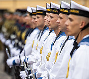Oficiali Lenkijos gynybos ministro ir delegacijos pasitikimo ceremonija