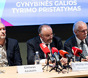 Gintaras Ažubalis, Phillip Mark Breedlove, Dr. Phil Petersen