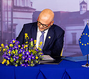 Europos Tarybos pagrindų konvencijos dėl dirbtinio intelekto, žmogaus teisių, demokratijos ir teisinės valstybės sutarties pasira&scaron;ymas