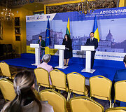 Marija Pejčinovič Burič, Ewelina Dobrowolska, Petro Be&scaron;ta