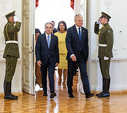 Bajram Begaj, Gitanas Nausėda
