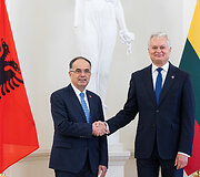 Bajram Begaj, Gitanas Nausėda