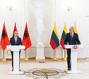 Gitano Nausėdos ir Albanijos Prezidento Bajram Begaj spaudos konferencija