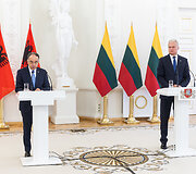 Gitano Nausėdos ir Albanijos Prezidento Bajram Begaj spaudos konferencija