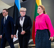 Kristenas Michalas, Ingrida &Scaron;imonytė, Evika Silina