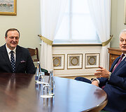 Vladislav Kondratovič, Gitanas Nausėda