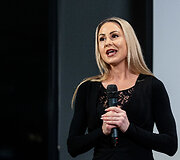 Laura Asadauskaitė-Zadneprovskienė
