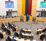 Seime prisiekė naujosios vyriausybės ministrai