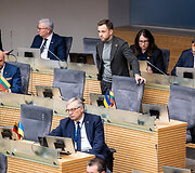 Tryliktasis Lietuvos Respublikos Seimas susirinko į paskutinį posėdį