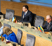 Tryliktasis Lietuvos Respublikos Seimas susirinko į paskutinį posėdį