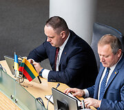 Tryliktasis Lietuvos Respublikos Seimas susirinko į paskutinį posėdį