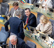 Tryliktasis Lietuvos Respublikos Seimas susirinko į paskutinį posėdį