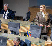 Tryliktasis Lietuvos Respublikos Seimas susirinko į paskutinį posėdį