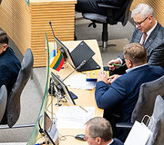 Tryliktasis Lietuvos Respublikos Seimas susirinko į paskutinį posėdį