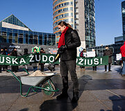 Protestas prie&scaron; perteklinį druskos naudojimą
