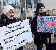 Protestas prie&scaron; perteklinį druskos naudojimą