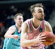 Sam Dekker