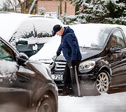 Vilniuje viskas pasidengė puriu sniegu