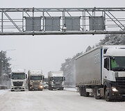 Autostradoje link Vilniaus ma&scaron;inų grūstis