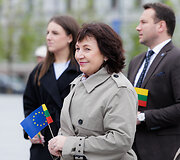 I&scaron;kilminga Europos Sąjungos vėliavos pakėlimo ceremonija Luki&scaron;kių aik&scaron;tėje Vilniuje