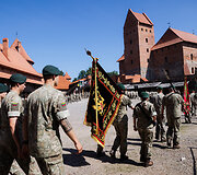 Sausumos pajėgų vėliavų žygio fini&scaron;as ir Sausumos pajėgų dienos i&scaron;kilminga ceremonija