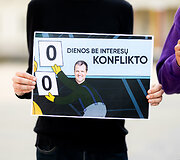 Jaunųjų konservatorių lygos protestas &bdquo;Gintautai, rinkis: valstybė ar įmonė&ldquo;