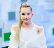 Eurovizinę dainą 15min studijoje pristato Rūta Loop