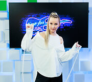 Eurovizinę dainą 15min studijoje pristato Rūta Loop