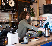 &bdquo;Bali Wood Caf&eacute; &ndash; Kava ir Vinilas&ldquo;