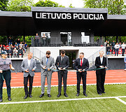Lietuvos policijos stadione Kalnų parke įvyko i&scaron;kilmingas atnaujinto futbolo stadiono atidarymo renginys