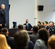 Naujas Kalėjimų tarnybos vadovas Mindaugas Kairys davė priesaiką Teisingumo ministerijoje 